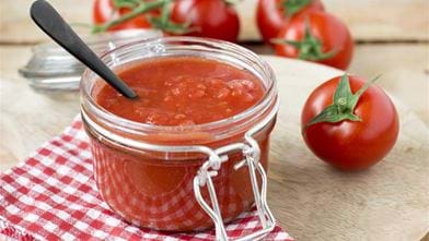 Zelfgemaakte tomatenketchup 